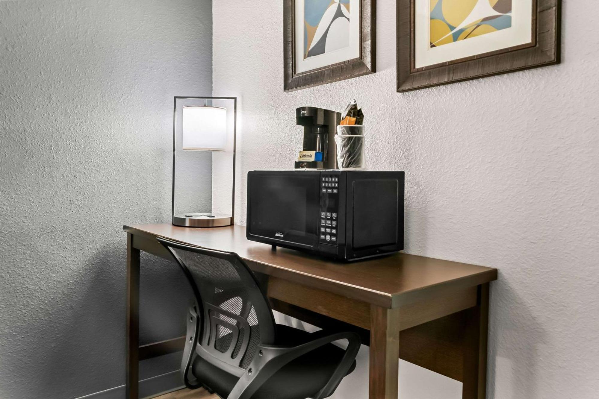 Rodeway Inn & Suites Saginaw Kültér fotó