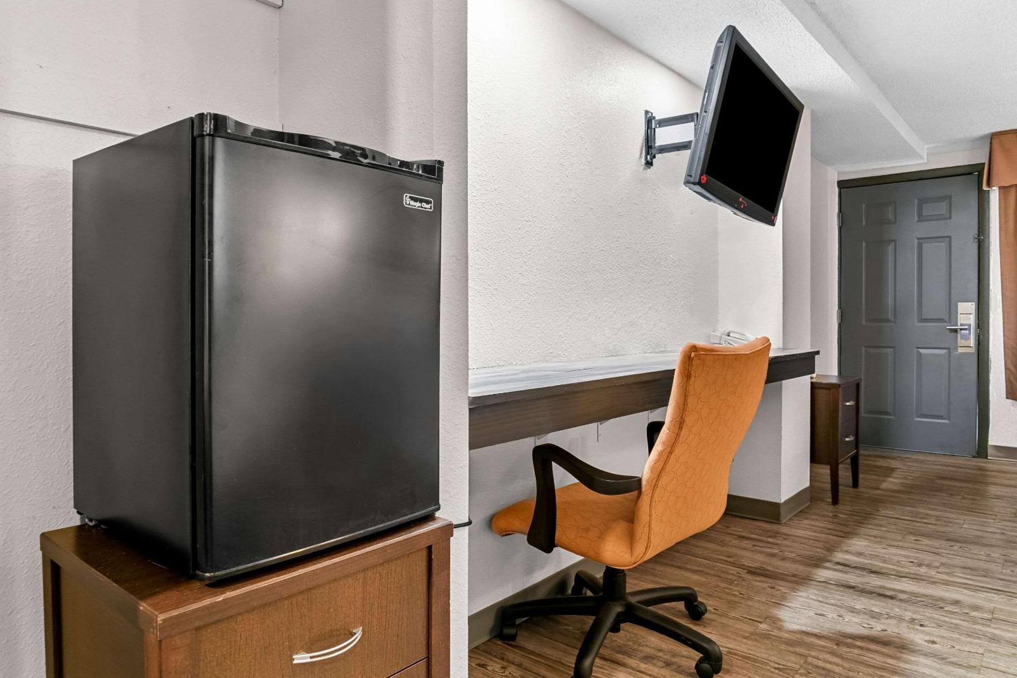 Rodeway Inn & Suites Saginaw Kültér fotó
