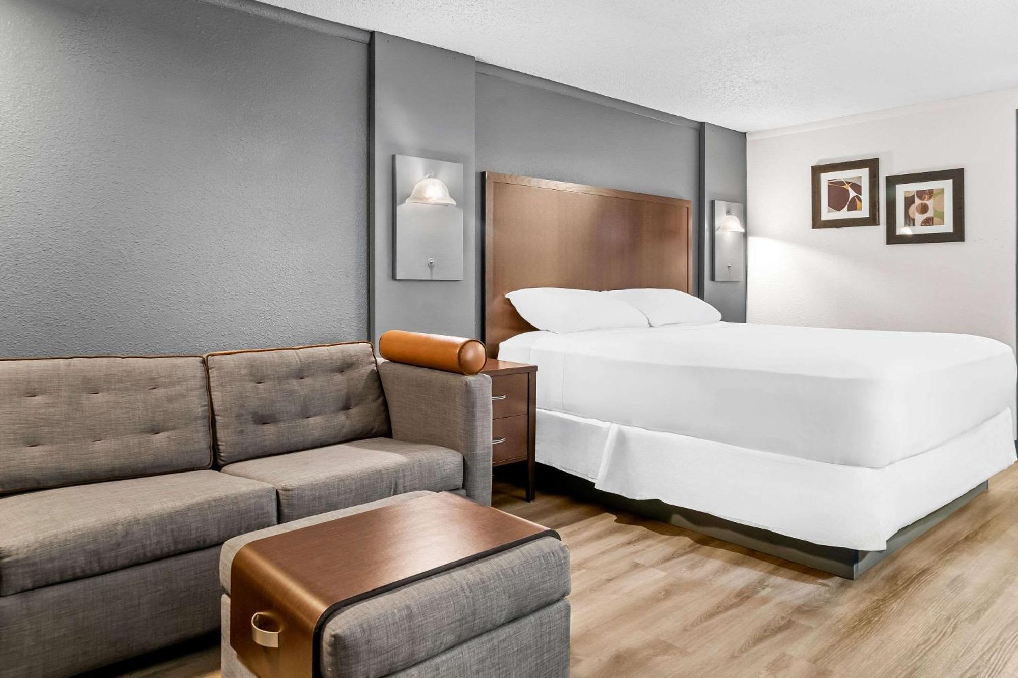 Rodeway Inn & Suites Saginaw Kültér fotó
