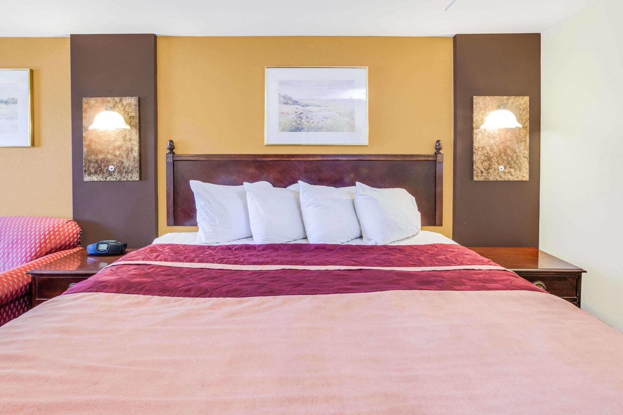 Rodeway Inn & Suites Saginaw Kültér fotó