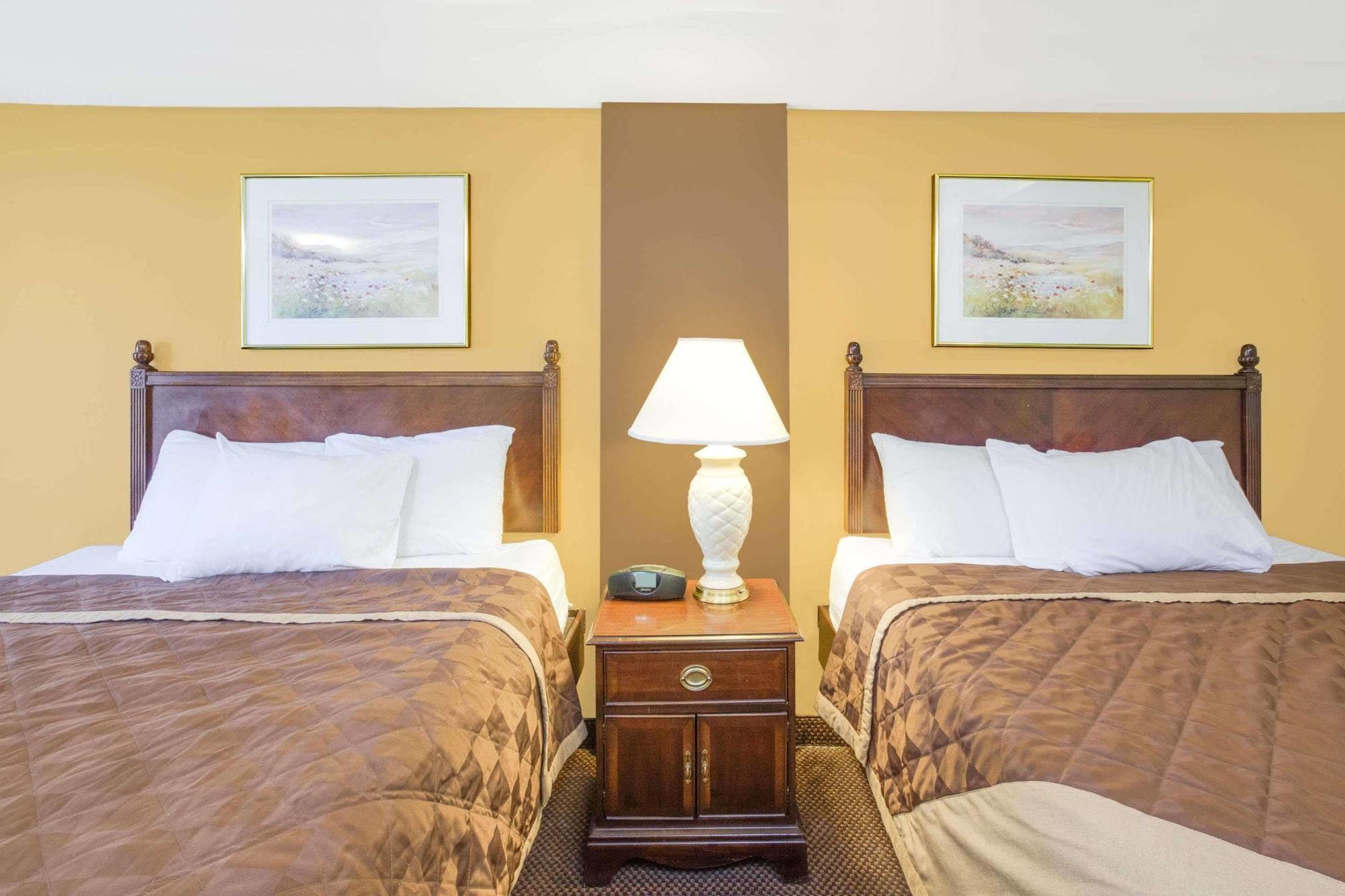 Rodeway Inn & Suites Saginaw Kültér fotó